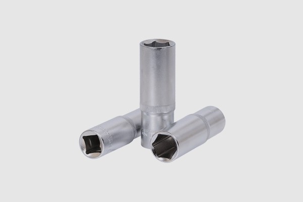 картинка Головка высокая 1/2'' 6 гр. 15мм CrV БМ /970415/ от компании Иж-тул