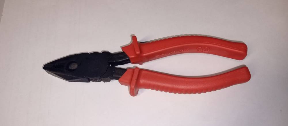 картинка Плоскогубцы комб. 160 мм. д/р  Сосновское /ИС-238/ от компании Иж-тул