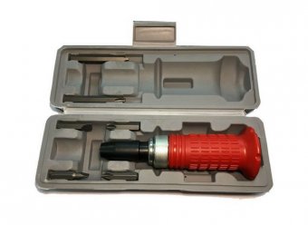 картинка Отвертка ударная 6 насадок БМ /13306/ от компании Иж-тул